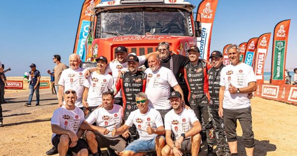 Instaforex Loprais Praga Team slaví stříbro TruckFocus cz