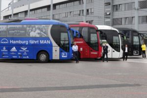 Velká zakázka ve Švýcarsku: 85 městských autobusů Euro 6 pro PostAuto AG