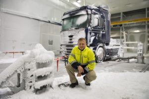 Scania klimatický tunel – od sibiřského mrazu až po saharské horko