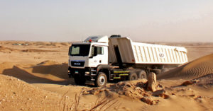 Společnost Saif Bin Darwish převzala 150 těžkých nákladních vozidel MAN TGS WW