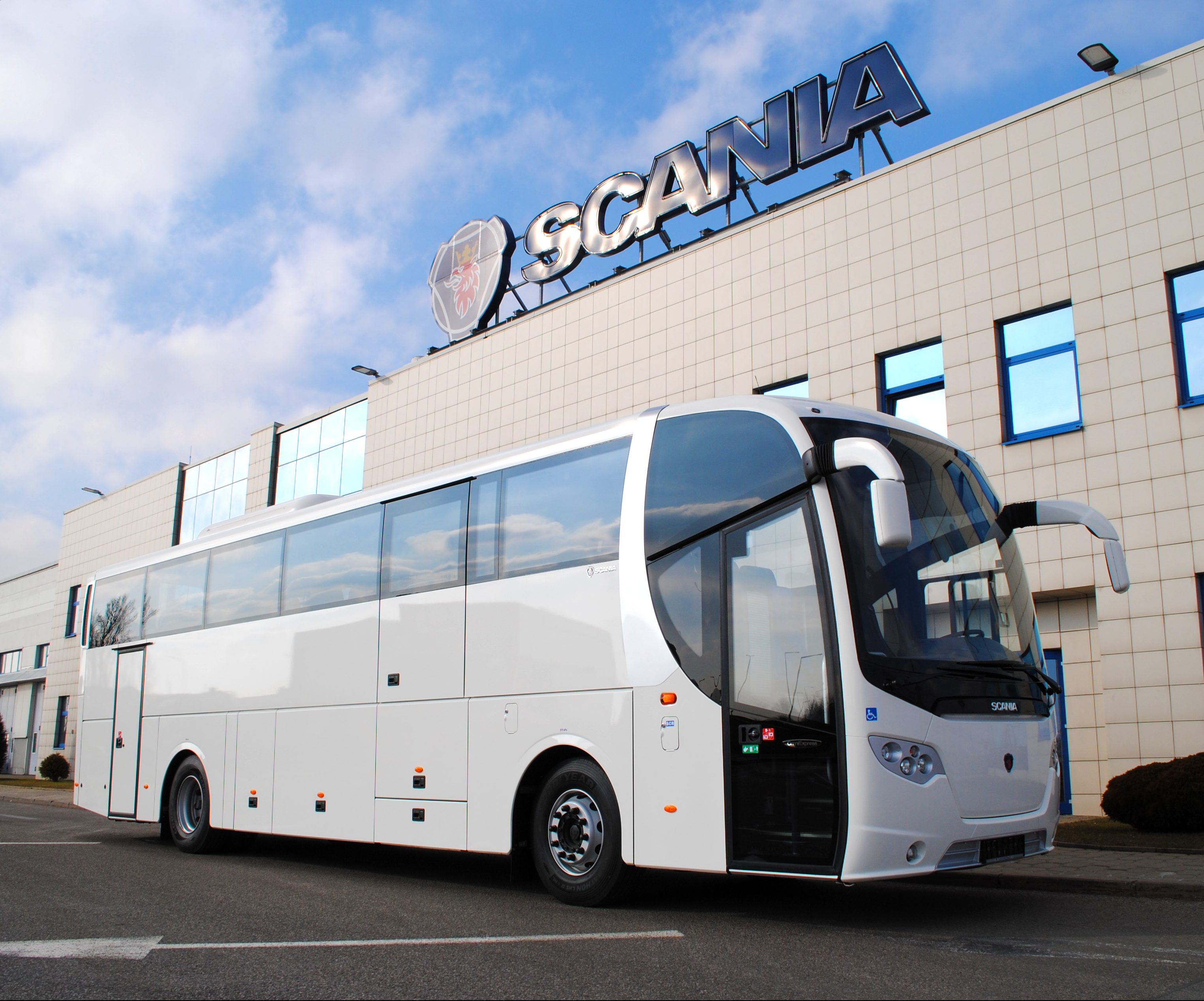 Nový autobus pro Jedličkův ústav a školy