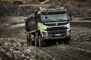 První automatický pohon všech kol vozidel Volvo Trucks – pro lepší jízdní vlastnosti a úsporu paliva.