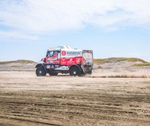 Aleš Loprais nešťastně uvíznul při 4. etapě Rally Dakar v dunách