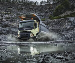 Volvo Trucks přivádí do stavebnictví nové vozidlo Volvo FMX