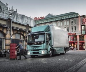 Společnost Volvo Trucks v roce 2021 uvede na trh kompletní řadu elektrických nákladních vozidel