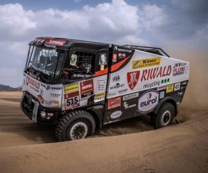 Dakar odstartoval s trojicí židovických kamionů