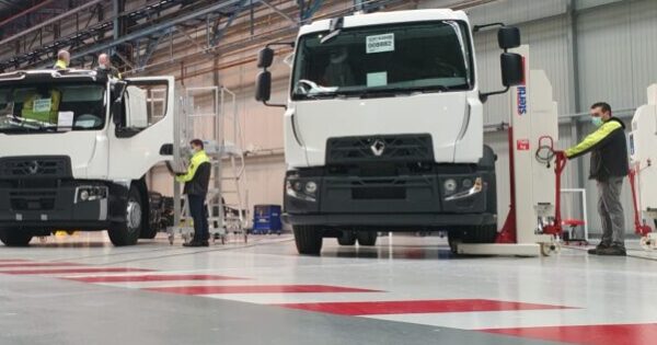 Renault Trucks otevírá adaptační centrum ve svém výrobním
