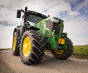 Posílení partnerství s firmou John Deere: Continental získal další schválení svých zemědělských pneumatik pro první výbavu
