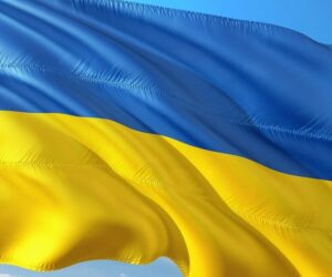 Firmy a zaměstnanci českého autoprůmyslu pomáhají Ukrajině
