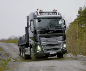 Volvo Trucks uvádí na trh nové funkce podporující bezpečnost a komfort v náročných podmínkách