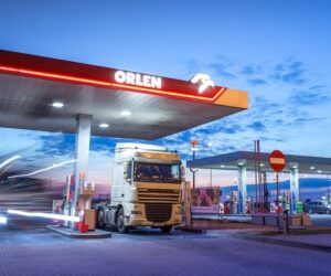 Poláci blokovali čerpací stanice Orlen kvůli cenám paliv