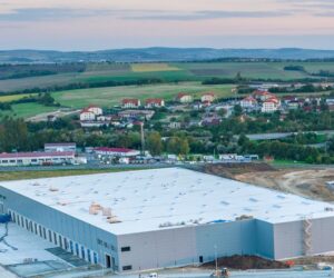 RÖHLIG SUUS Logistics se zaměřuje na mezinárodní růst a otevírá první zahraniční sklad v České republice