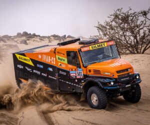 Macík vyhrál další etapu Dakaru. Čenda si poskočil