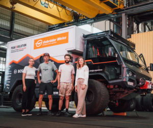 Gebrüder Weiss vyslal nákladní automobil na solární pohon na nejvyšší sopku světa