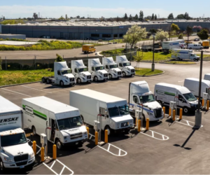 Přichází řešení problému s nabíjením elektrických nákladních vozidel? Pilotní projekt v USA