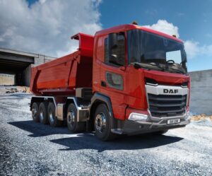 DAF rozšiřuje svou nabídku o podvozek 10×4 pro těžké stavební práce