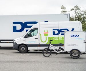 DSV investuje do budoucnosti dopravy s poloautonomními kamiony a elektrickými tahači