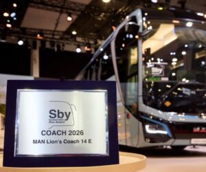 MAN Lion‘s Coach E se stal „Udržitelným autobusem roku 2026“