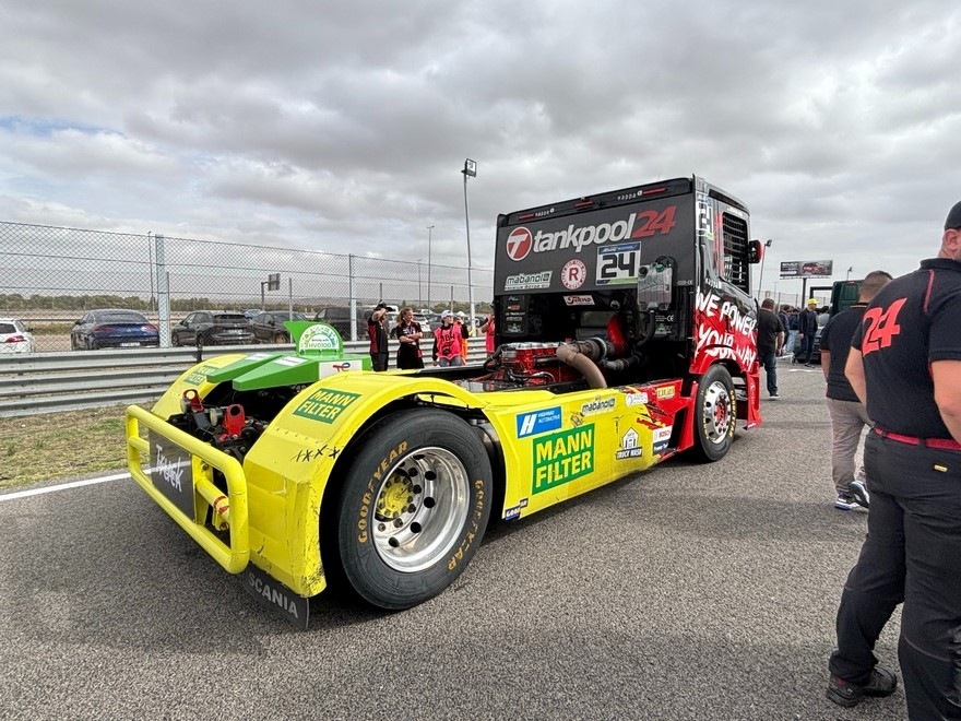 kamion týmu Tankpool24 kamion týmu Tankpool24