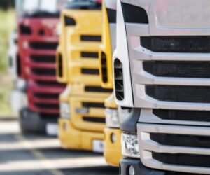 Novela týkající se emisí CO2 těžkých nákladních vozidel nabízí dočasnou flexibilitu