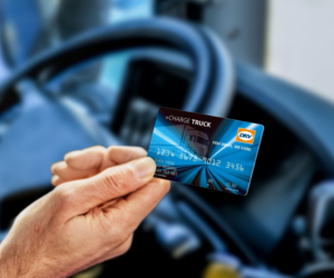 Společnost DKV Mobility představuje dobíjecí kartu pro elektrická nákladní vozidla